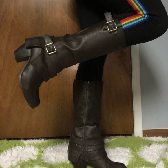 High heel boots - Picture 2 of 3